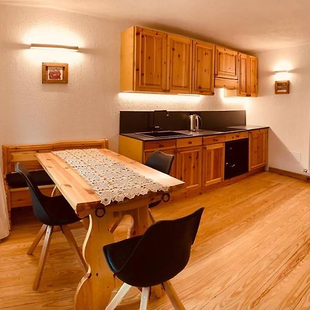 Appartement Lo Peyo - Le Four Des Alpes à Rhemes-Saint-Georges Extérieur photo