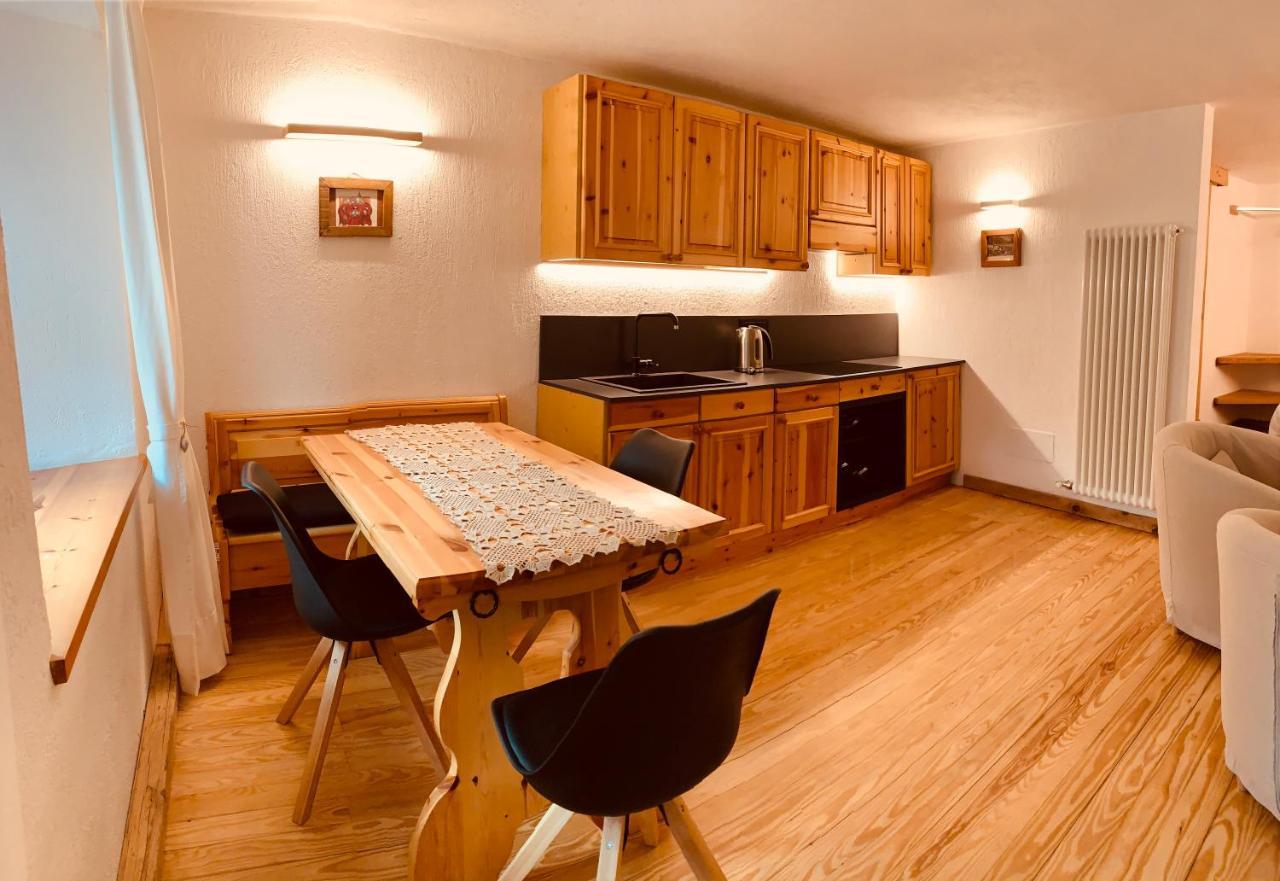 Appartement Lo Peyo - Le Four Des Alpes à Rhemes-Saint-Georges Extérieur photo