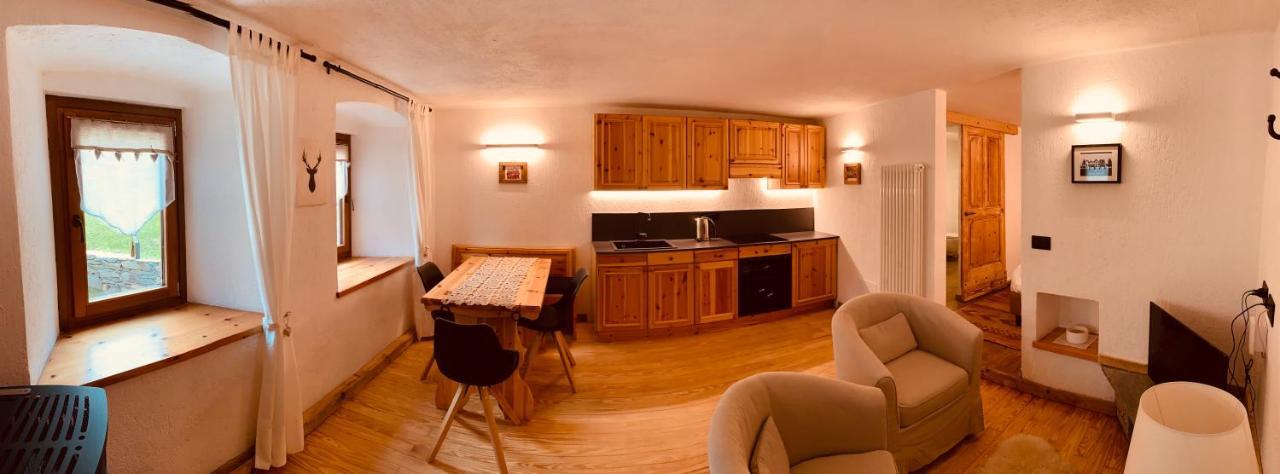 Appartement Lo Peyo - Le Four Des Alpes à Rhemes-Saint-Georges Extérieur photo